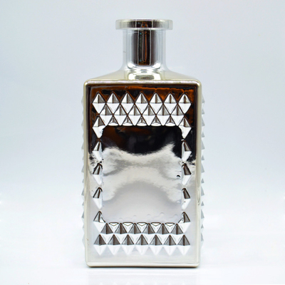 Highly OEM/ODM Customized 1000ml Clear Glass Bottles for Brandy Whisky Liquor Packaging