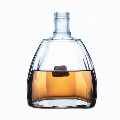 High Flint Glass Material 700ml 750ml Rum Vodka Whiskey Tequila Glass Bottle with Cork