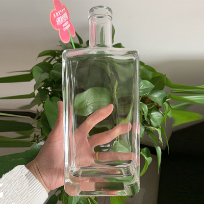 Custom Round Cork Bottle for Tequila Liqueur Whiskey 1L 750ml 700ml 500ml 34oz Capacity