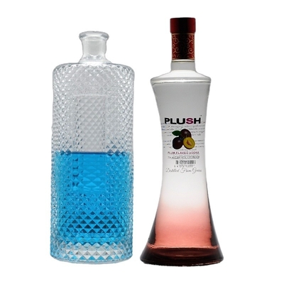 Super Flint Glass Material 750ml Vodka Spirit Gin Rum Glass Liquor Bottle with Cork
