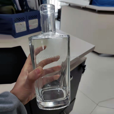 Empty Glass Liquor Bottle 500ml 750ml Freely Sample for OEM/ODM Acceptable