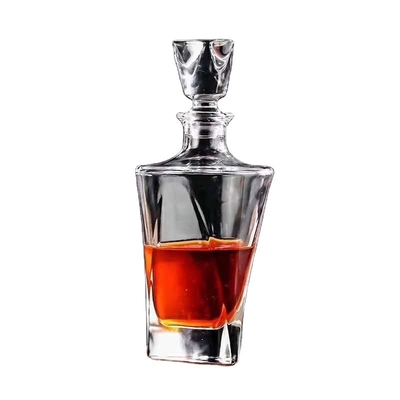 Selling 750ml Clear Spirit Glass Vodka Bottle Empty Diamond Shaped Gin Bottles