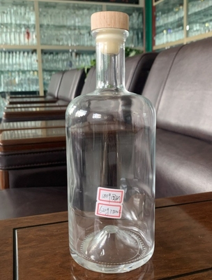 Base Material Crystal Glass 500ml 700ml Empty Vodka Wine Bottle with Corks