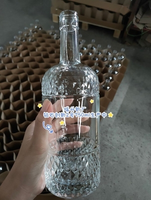 Base Material Crystal Glass 500ml 700ml Empty Vodka Wine Bottle with Corks