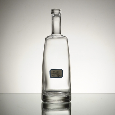 Super Flint Glass Material Glass Vodka Brandy Rum Liquor Bottle for Women Body Shaped