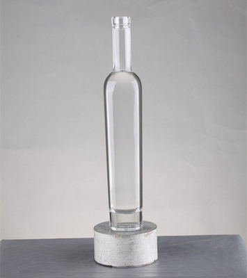 Industrial Beverage 250ml 500ml 750ml Flat Whisky Bottle Glass with Screw Cap