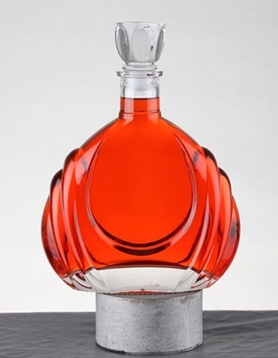 500ml 700ml Glass Bottle for Fancy Liquor Cork Sealing Type Super Flint Glass Material