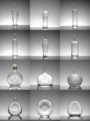 Fancy Clear Glass Bottle for Whiskey Custom Logo Round Shape 750ml Glass Liquor Bottles