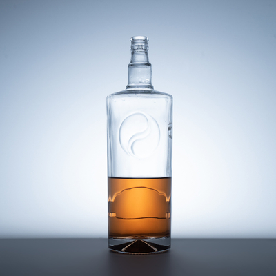 Body Material Super Flint Glass Brandy XO Mini Champagne Cylinders with Maple Leaf