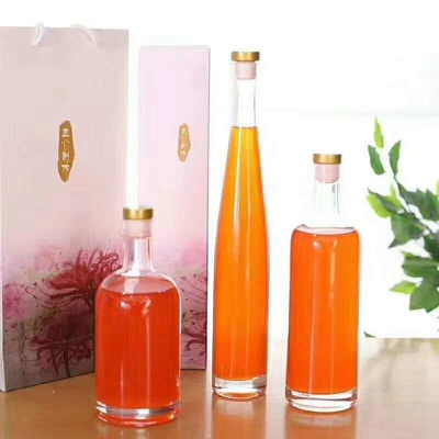 White Olive Oil Tequila Whiskey Alcohol V-Shaped Vodka Liqueur Bottle with Screw Cap