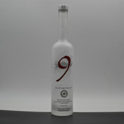 Custom Round Shoulder Screen Printing Frosted White Glass Bottle for 750ml Alcoholic Vodka