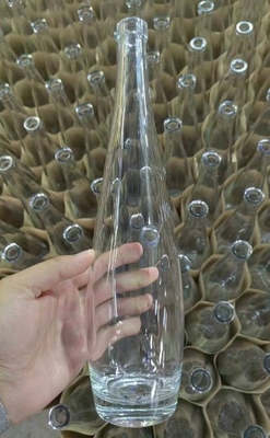 Super Flint Glass Material 500ml 750ml Gin Spirit Bottle for Water Beverage and Liquor