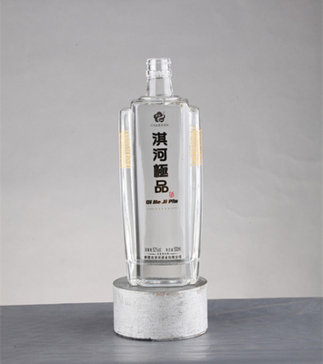 Empty Bottles 750ml Spirits and Liqueur Bottle with Cork Seal Ship to Worldwide Market