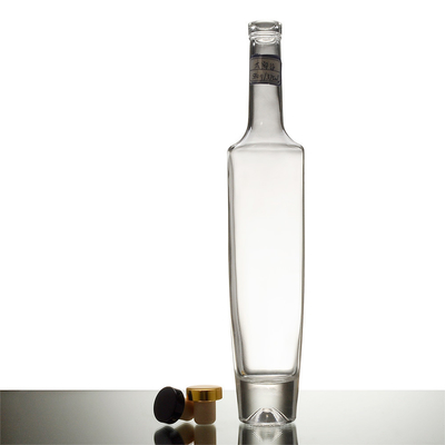 Transparent Empty 750ml Vodka Liquor Glass Bottle with Sealing Type Cork/Screw/Guala