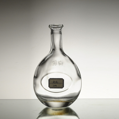 700ml Super Flint Glass Material Whisky Bottle for Clear Vodka Sprits Empty