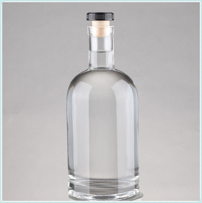 Clear Empty Hot Stamping Super Flint Glass Liquor Bottles with Cork 75cl Capacity 750ml