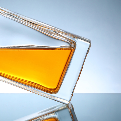 Super Flint Glass Material Custom Printing Square Glass Bottle for Upscale Gin Bottle