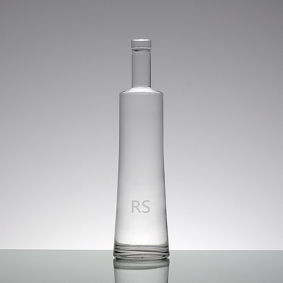 Empty Transparent 700ml Cork Top Clear Vodka Glass Bottle for Liquor