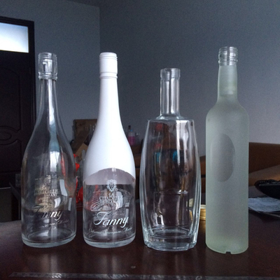 Frosted Vodka Glass Bottles FOB Terms and High Flint Material