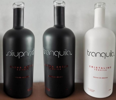 Capacity 100-1000mL Customized Clear Matte Black Glass Bottle for Beverage Industrial