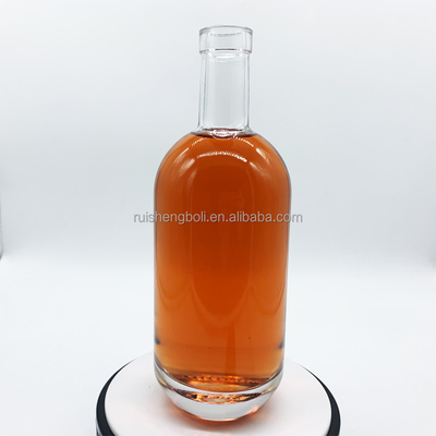 Super Flint Glass Material 700ml Cork Sealing Glass Bottles for Vodka Whisky Rum