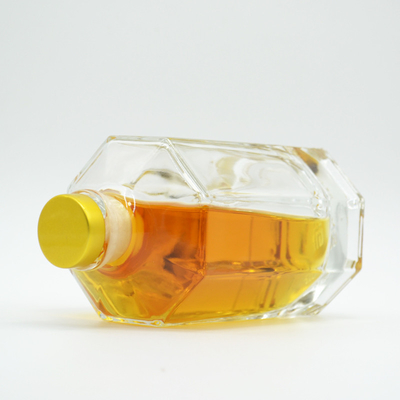 700ml Unique Shape Glass Bottle for XO/Brandy Super Flint Glass Material and Crown Cap