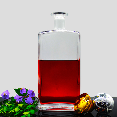 750ml 700ml Custom Glass Whiskey Vodka Bottle with TUV Standard and Hot Stamping