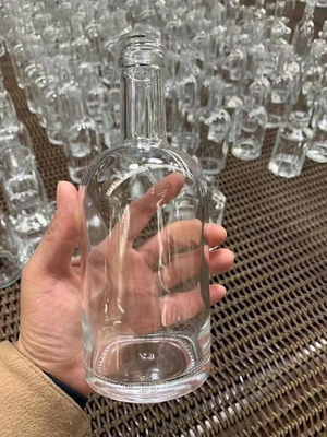 Extra White Flint Glass 350ml 500ml 700ml 750ml Vodka Gin Whiskey Liquor Glass Bottle