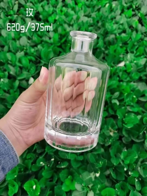 Collar Material Super Flint Glass 750ml Whiskey Vodka Liquor Oil Bottles with Cork Lid
