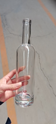 Collar Material Super Flint Glass 750ml Whiskey Vodka Liquor Oil Bottles with Cork Lid