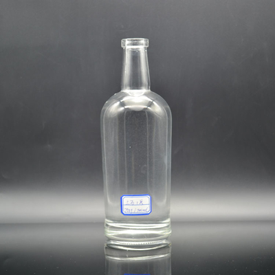 Sealing Type Screw Cap/Cork Glass Bottle for Extra White Decal Wine Black Bottle Logo