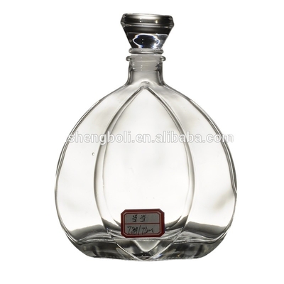 Crystal White Glass Bottle for Beverage Fancy Design 500ml 750ml Vodka Whiskey Brandy