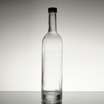 750ml Clear Glass Bottle Vodka with High Flint Glass Material and Cork Sealing Type
