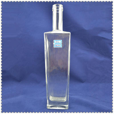 Hot Stamping Surface Handling Super Flint Top Grade Gin Vodka 750ml Square Glass Bottle FOB