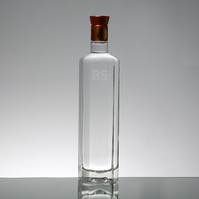 Flint Vodka Whisky Cork Cap 750ml Glass Whisky Bottle with Cork Base Material Glass