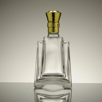 Frost Surface Handling French Square Glass Bottle with 700ml 500ml / 250ml Capacity