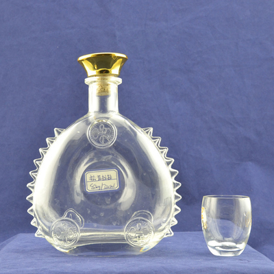 750ml Guitar Shaped Glass Bottles for Brandy Vodeka Wine Painted Color and Durable