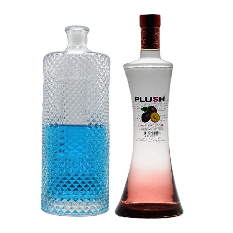 Super Flint Glass Material 750ml Vodka Spirit Gin Rum Glass Liquor Bottle with Cork
