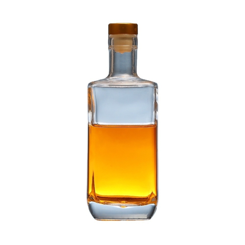 375ml 500ml 750ml Vodka Whisky Liquor Bottle with Cork Made of Extremely White Material