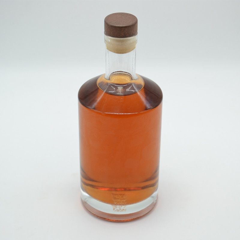 Custom Super Round Super Flint Empty Cork Stopper 750ml Liquor Glass Vodka Bottle