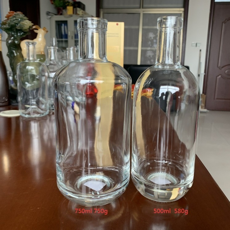 Empty Whisky Alcohol Spirit Wine Gin Glass Vodka Bottle 500ml 700ml 750ml with CIF Terms