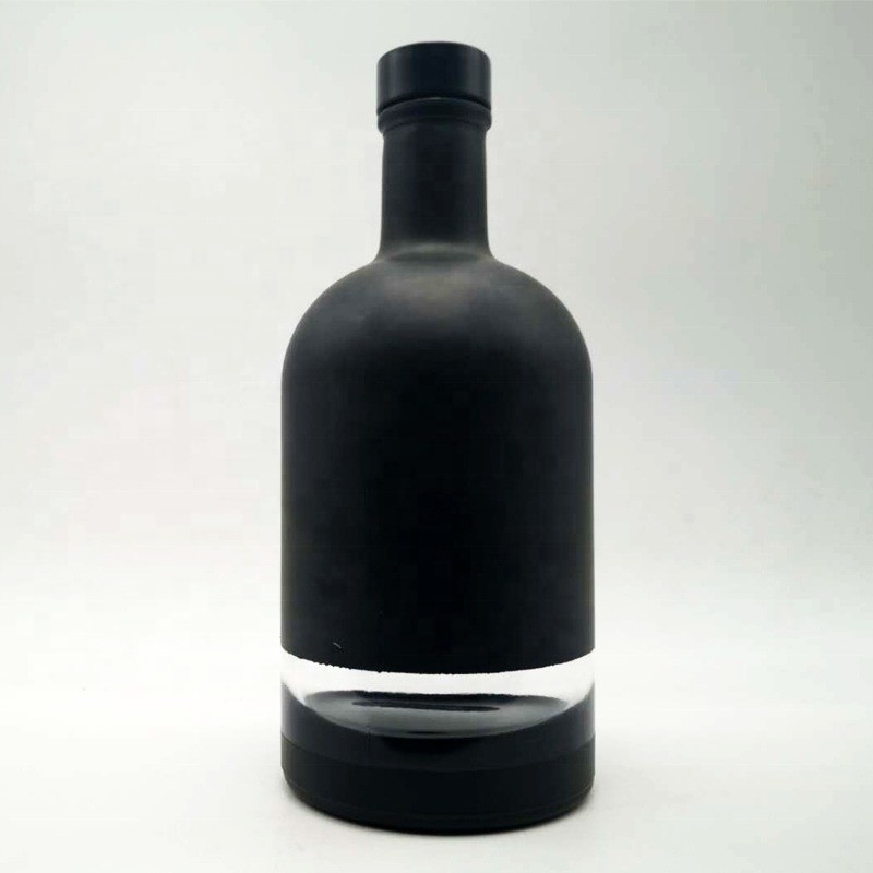 Super Flint Glass Vodka Spirit Glass Bottle with Guala Cap and Embossed Logo Product