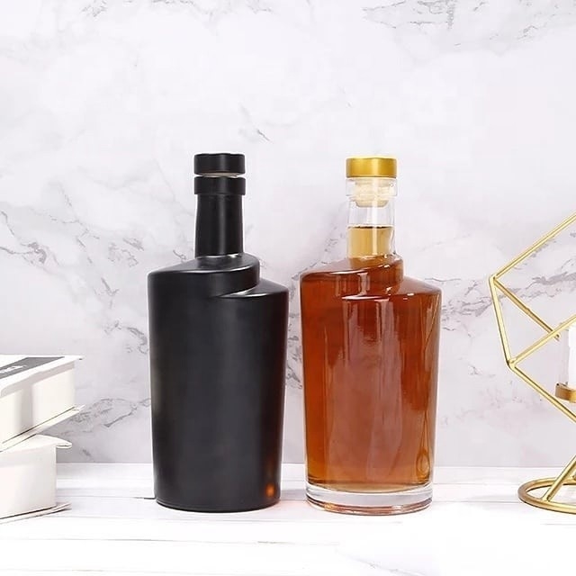 700ml 750ml Empty Alcohol Frosted Spray Bottle for Vodka Rum Gin Whiskey Whisky Wine Liquor