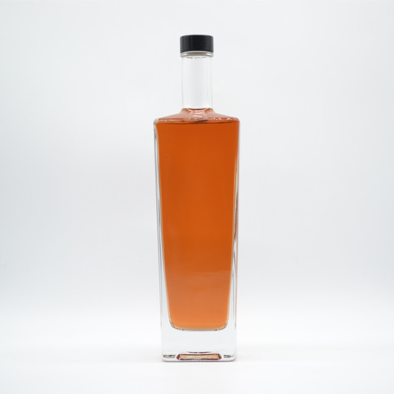 700ml Empty Matte Black Square Design Brandy Alcohol Vodka Gin Bottles with Free Sample