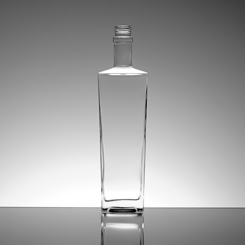 CE Standard 250ml 500ml 750ml 1L Empty Marasca Glass Bottles for Olive Oil Dressing Sauces
