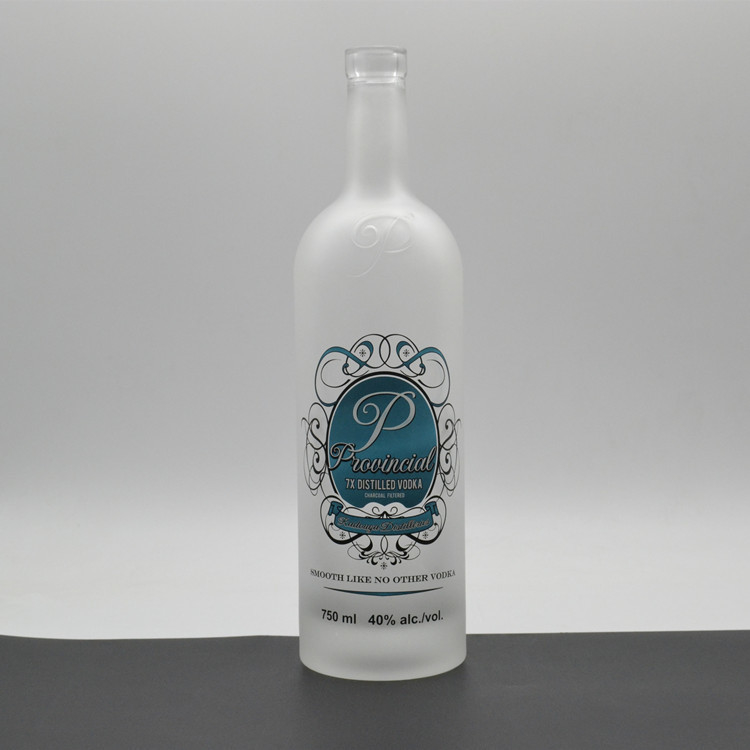 Custom Round Shoulder Screen Printing Frosted White Glass Bottle for 750ml Alcoholic Vodka