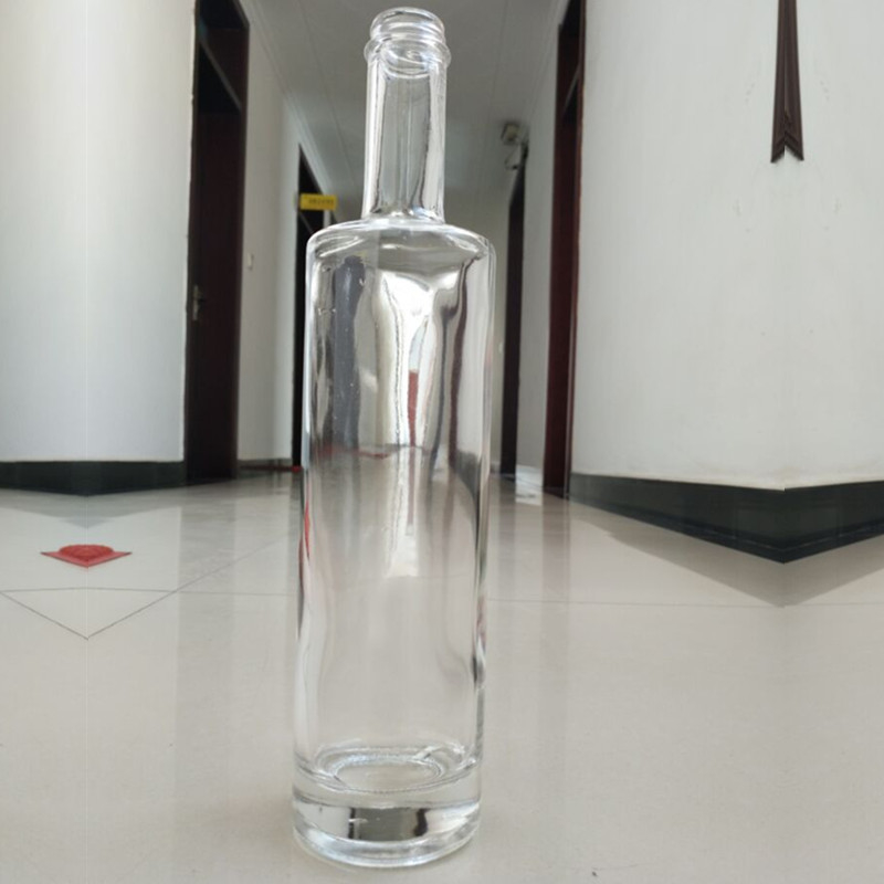 Super Flint Glass Collar Round 700ml Cork Top Clear Gin Bottle for Vodka Enthusiasts