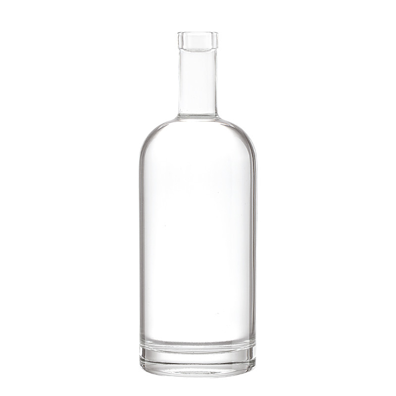 Super Flint Glass Material 700ml Cork Sealing Glass Bottles for Vodka Whisky Rum