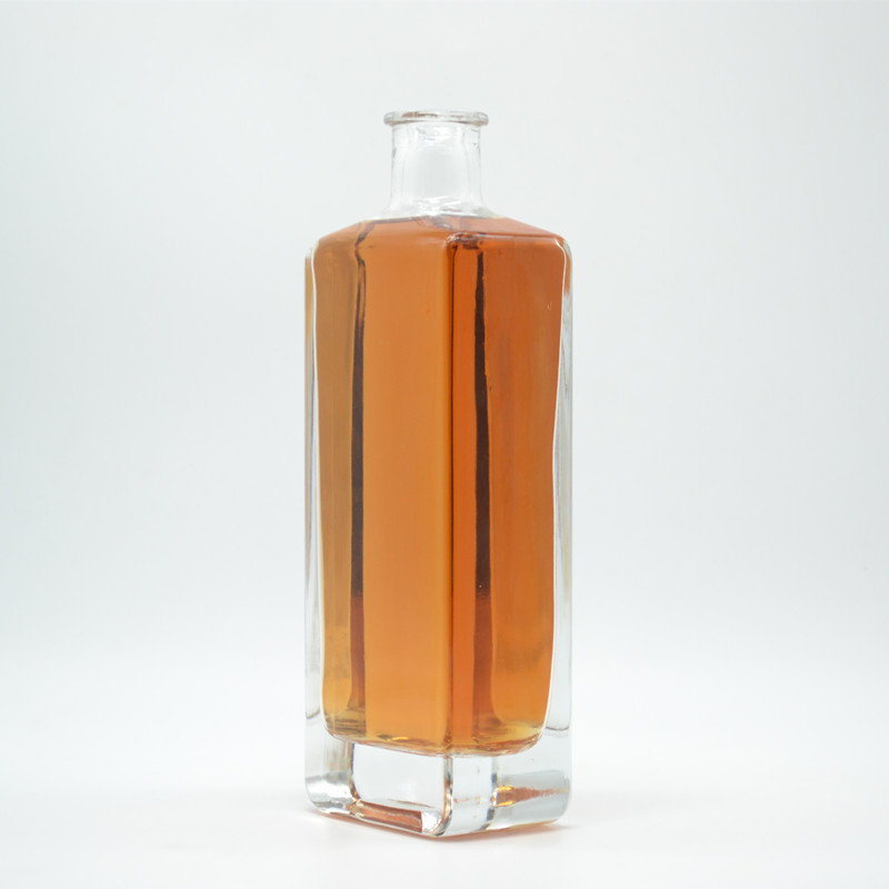 750ml Extremely White Material French Square Glass Bottle for Gin Whisky Hot Stamping