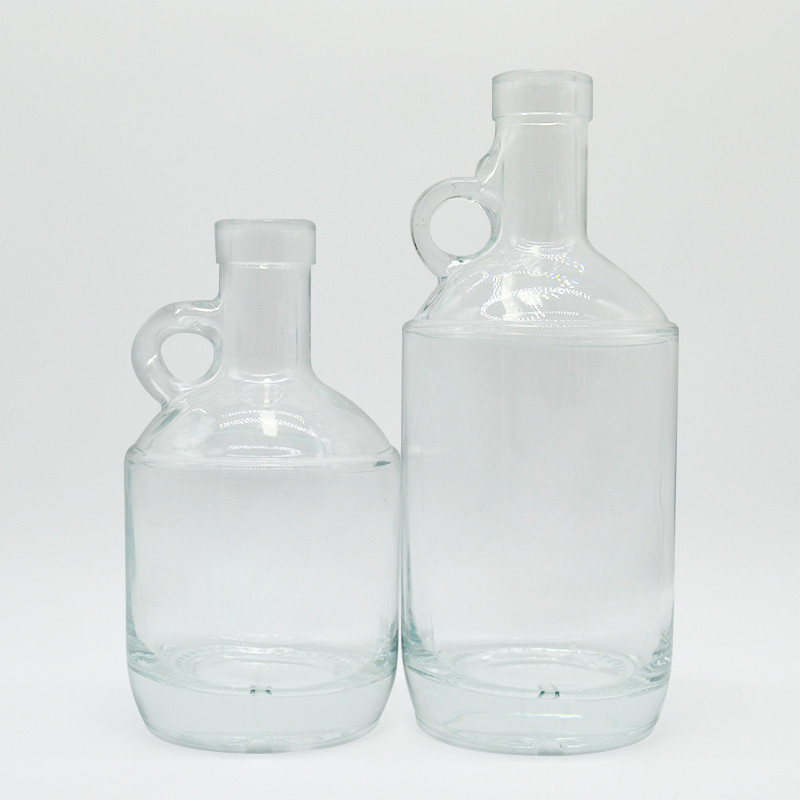 500ml California Wine Spirit Storage Glass Bottle with Cork Sealing and Ear Handle
